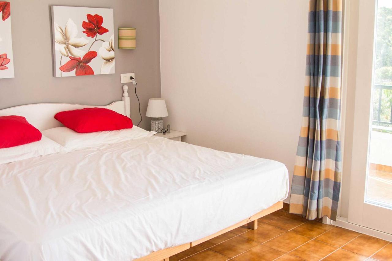 Apartamentos Encanto Del Mar Кала-Галдана Экстерьер фото