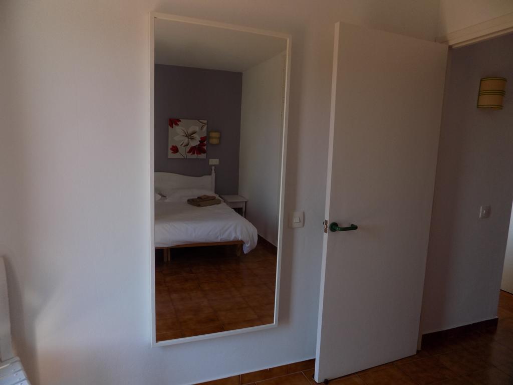 Apartamentos Encanto Del Mar Кала-Галдана Экстерьер фото